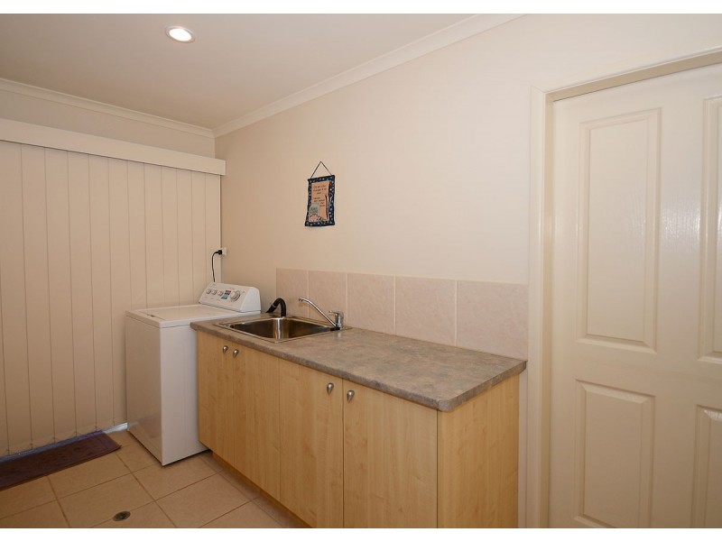 95 Caddy Avenue, Urraween QLD 4655