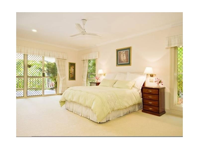 6 Pristine Place, Dundowran Beach QLD 4655