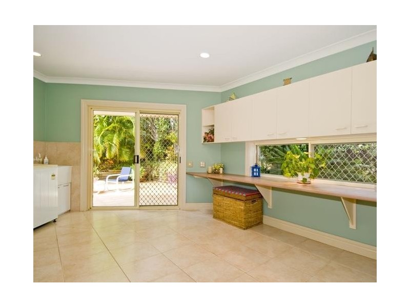 6 Pristine Place, Dundowran Beach QLD 4655