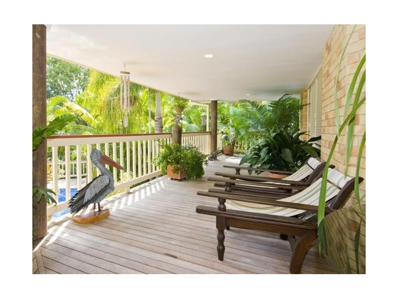 6 Pristine Place, Dundowran Beach QLD 4655