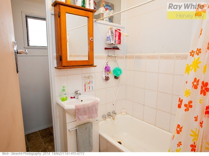 9 Ocean Street, Torquay QLD 4655