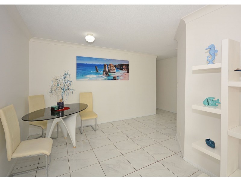 3/325 Esplanade, Scarness QLD 4655