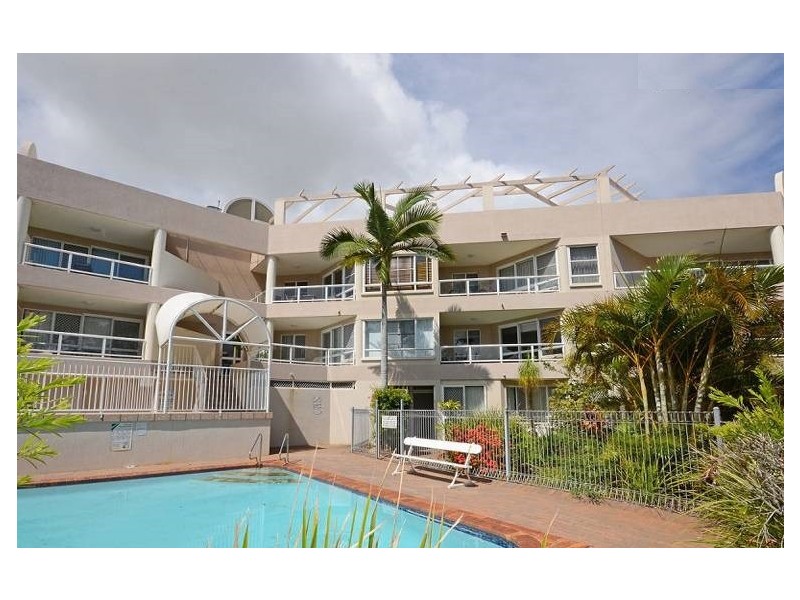 3/325 Esplanade, Scarness QLD 4655