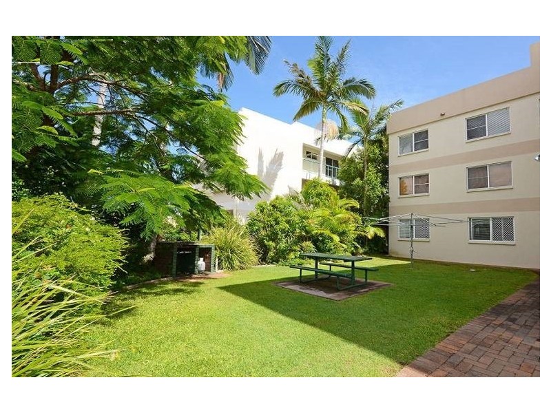 3/325 Esplanade, Scarness QLD 4655