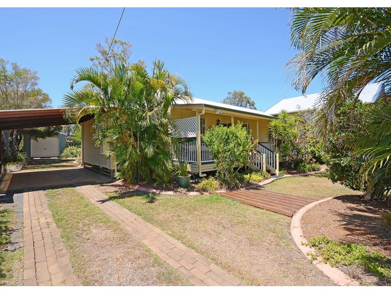 20 Helsham Str, Point Vernon QLD 4655