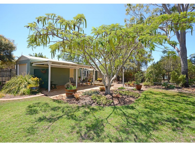 20 Helsham Str, Point Vernon QLD 4655