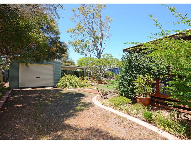 20 Helsham Str, Point Vernon QLD 4655