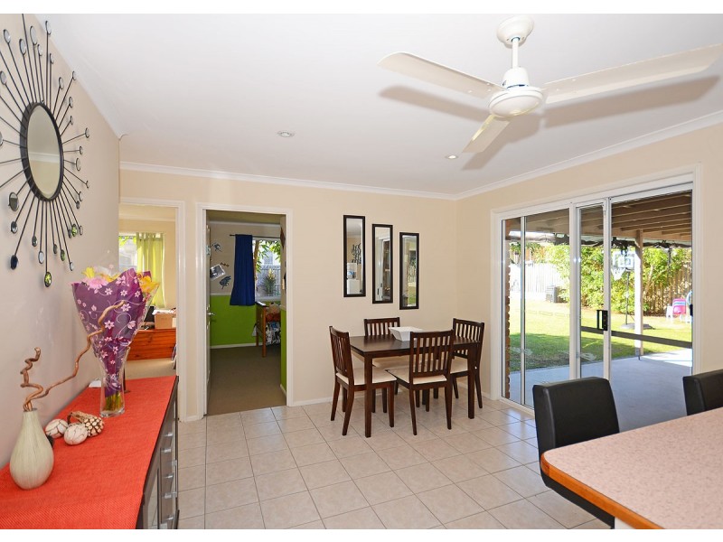 38 Victoria Street, Point Vernon QLD 4655