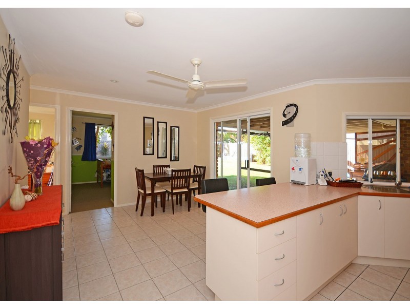 38 Victoria Street, Point Vernon QLD 4655