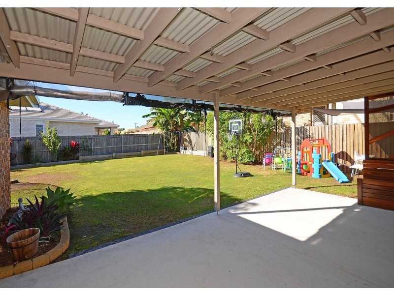 38 Victoria Street, Point Vernon QLD 4655