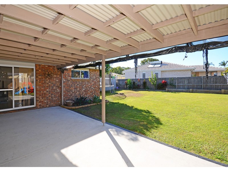 38 Victoria Street, Point Vernon QLD 4655