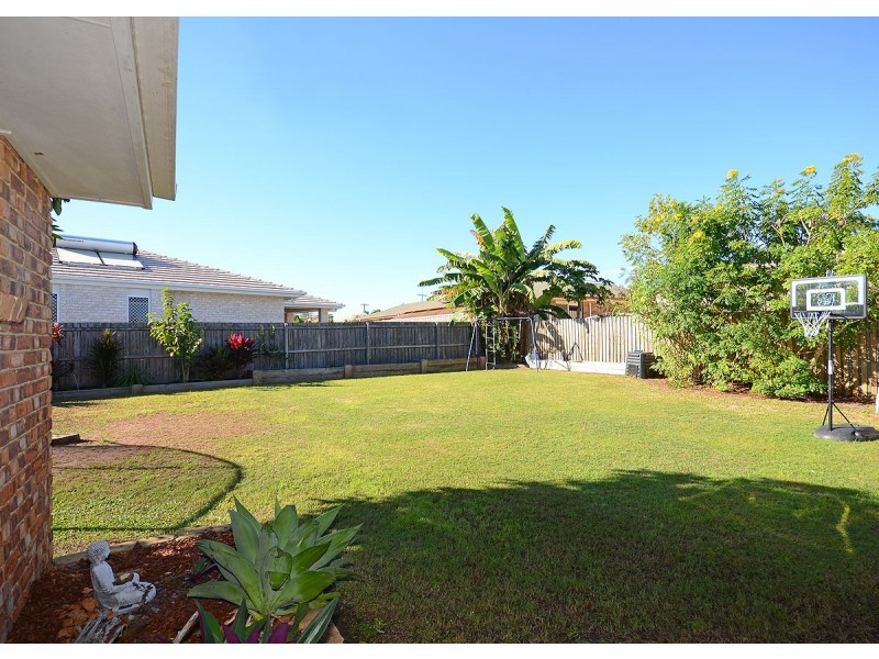 38 Victoria Street, Point Vernon QLD 4655
