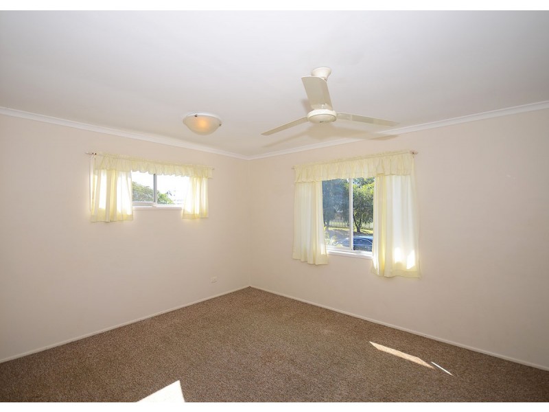 20 Saunders Street, Point Vernon QLD 4655