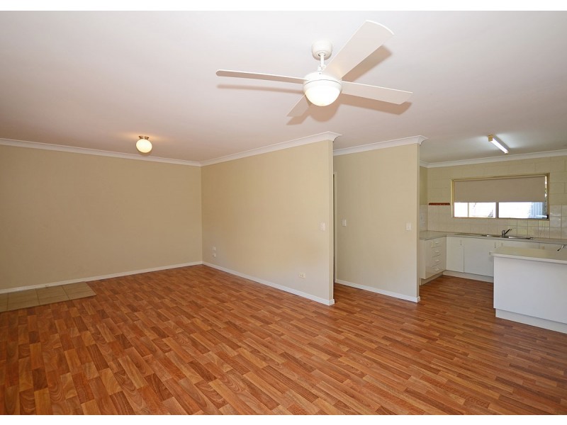 122 Hammond Street, Urangan QLD 4655