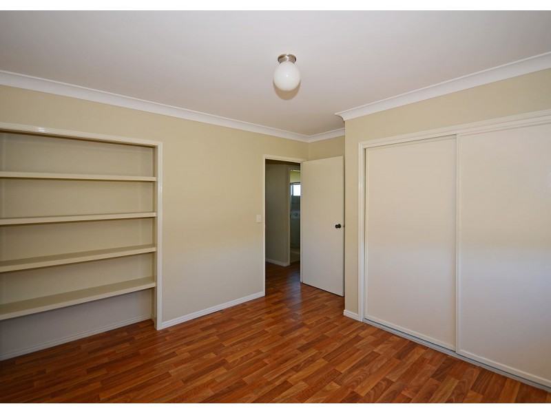 122 Hammond Street, Urangan QLD 4655