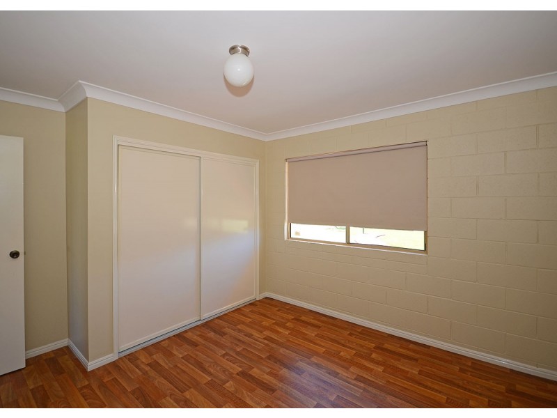122 Hammond Street, Urangan QLD 4655