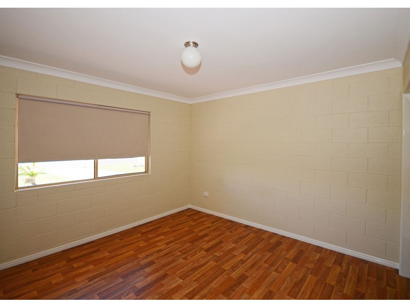 122 Hammond Street, Urangan QLD 4655
