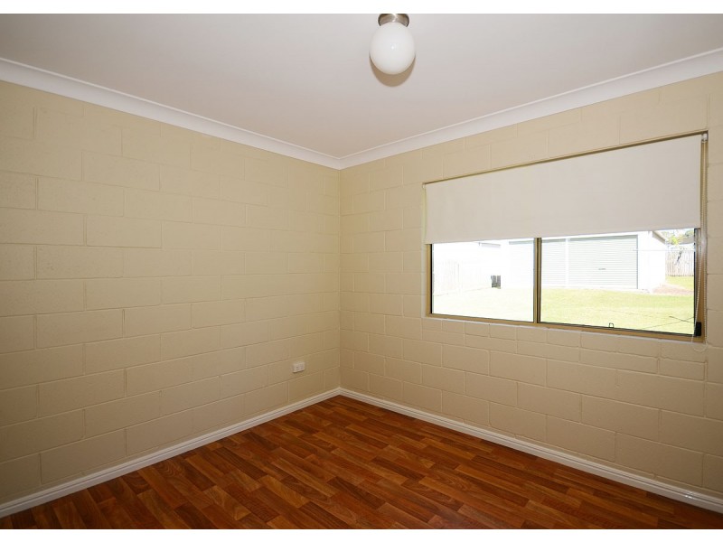 122 Hammond Street, Urangan QLD 4655