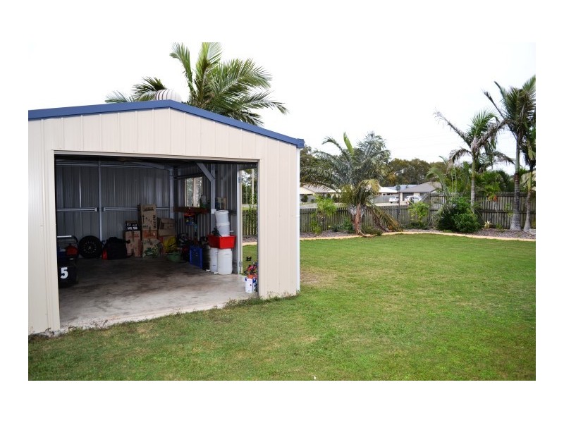 3 Chancellor Drive, Urraween QLD 4655