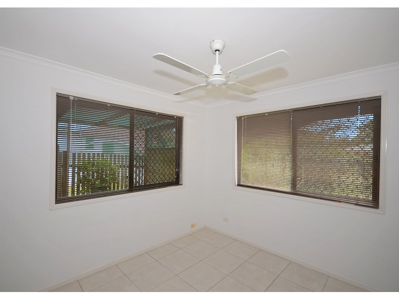 3/233 Torquay Terrace, Torquay QLD 4655