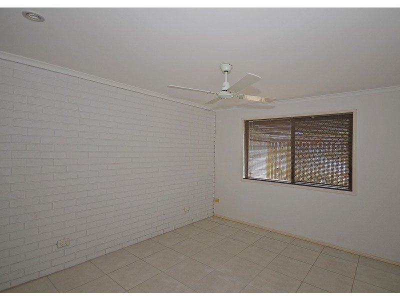 3/233 Torquay Terrace, Torquay QLD 4655