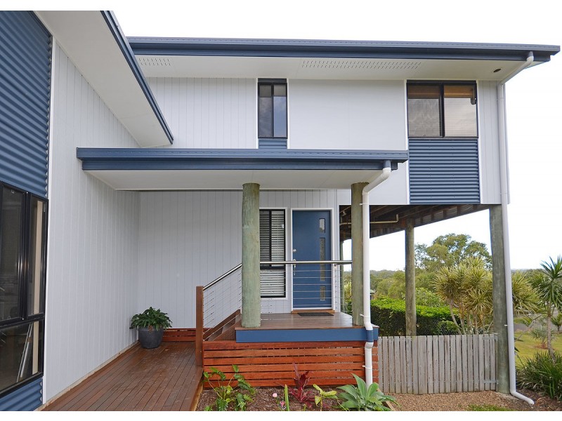 27 Hennessy Drive, Dundowran Beach QLD 4655