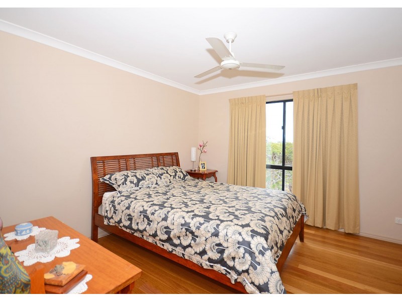 27 Hennessy Drive, Dundowran Beach QLD 4655