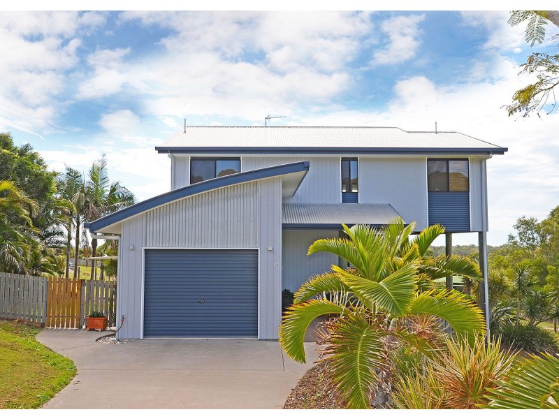 27 Hennessy Drive, Dundowran Beach QLD 4655