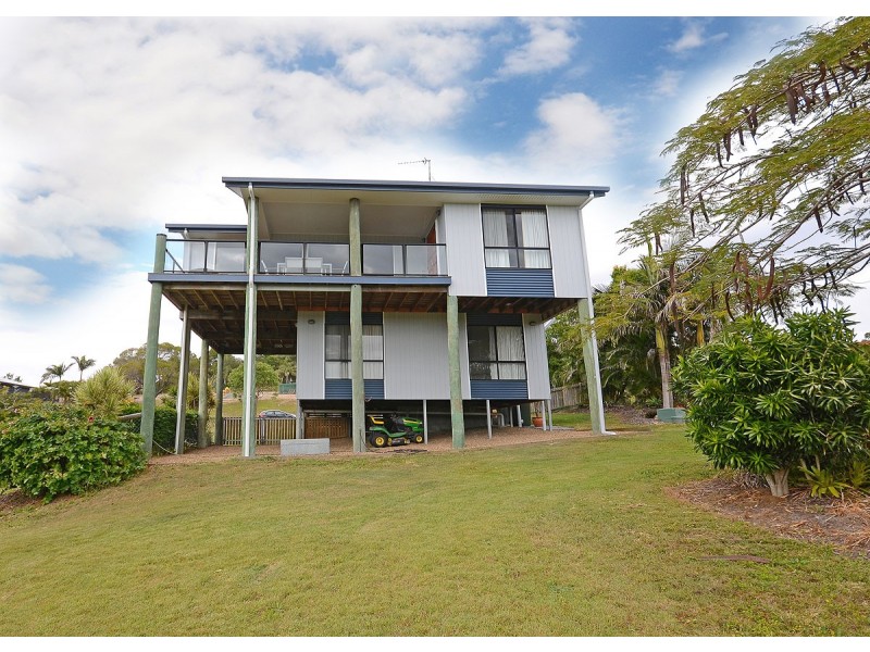 27 Hennessy Drive, Dundowran Beach QLD 4655