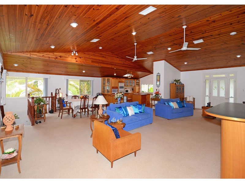 94 Riverview Drive, Burrum Heads QLD 4659