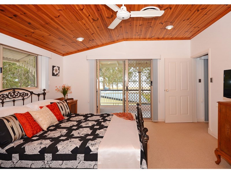 94 Riverview Drive, Burrum Heads QLD 4659