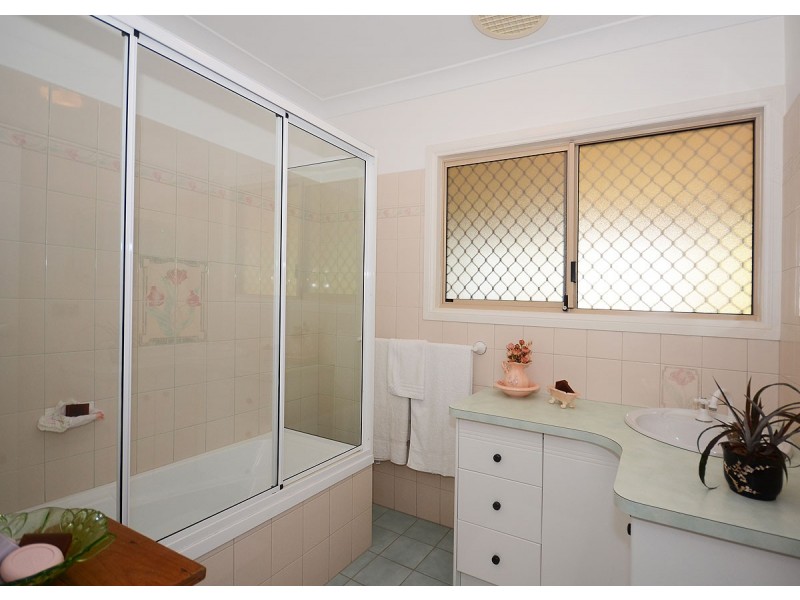 94 Riverview Drive, Burrum Heads QLD 4659