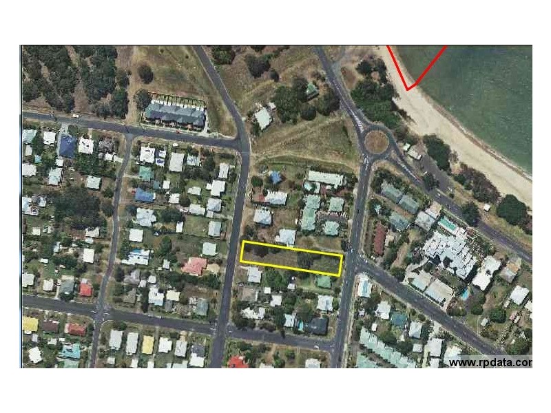 11 Beach Road, Pialba QLD 4655