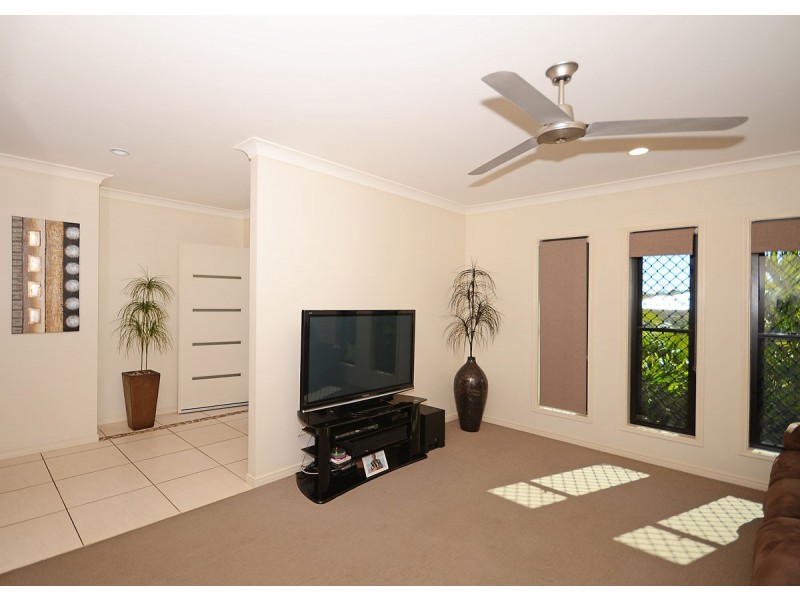 25 Harly Court, Urraween QLD 4655