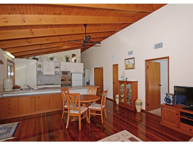 9 -11 Casey Court, Dundowran Beach QLD 4655