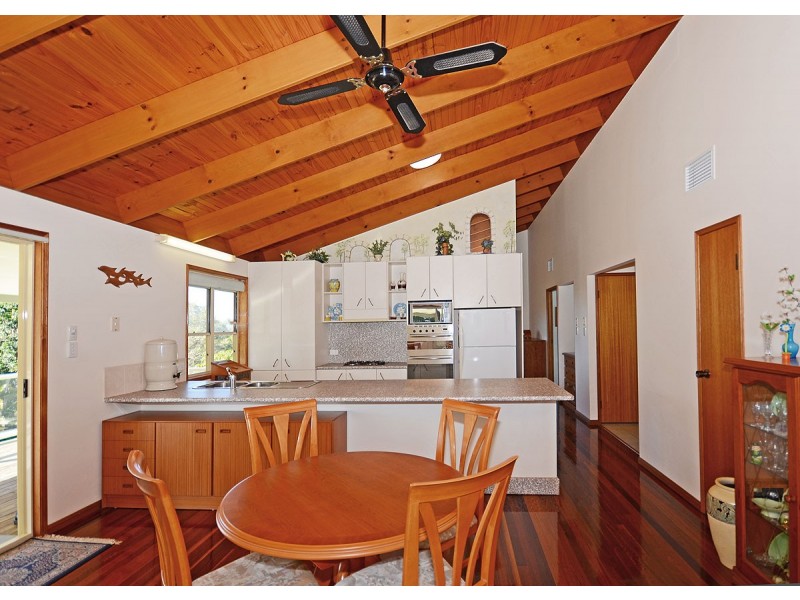 9 -11 Casey Court, Dundowran Beach QLD 4655