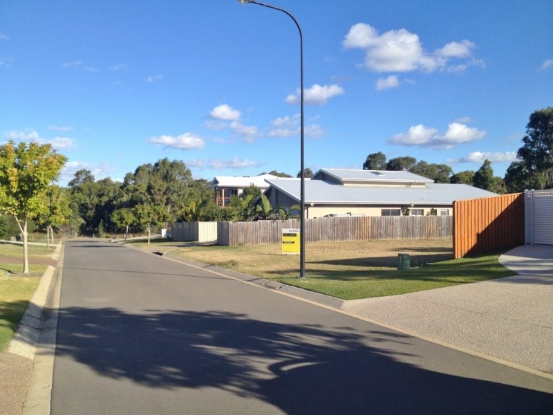 7 Seahaven Circuit, Pialba QLD 4655