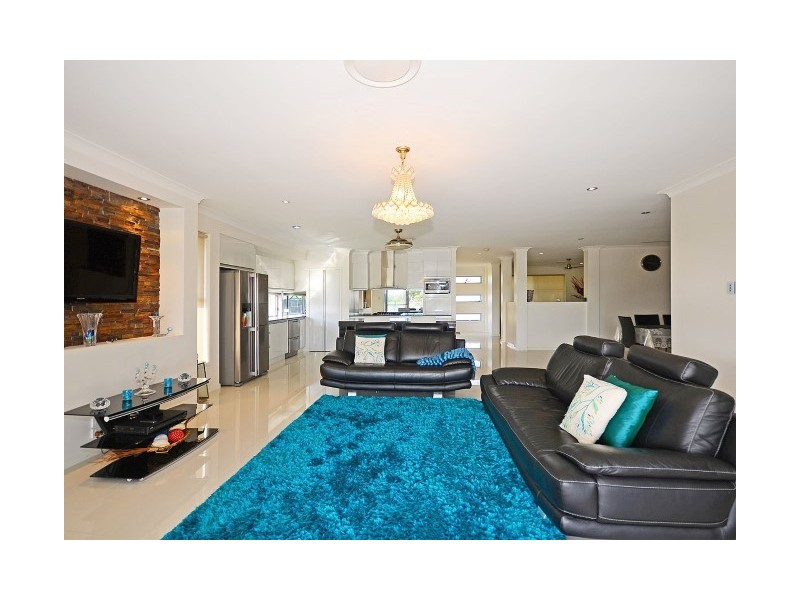 32 Parklands Boulevard, Wondunna QLD 4655