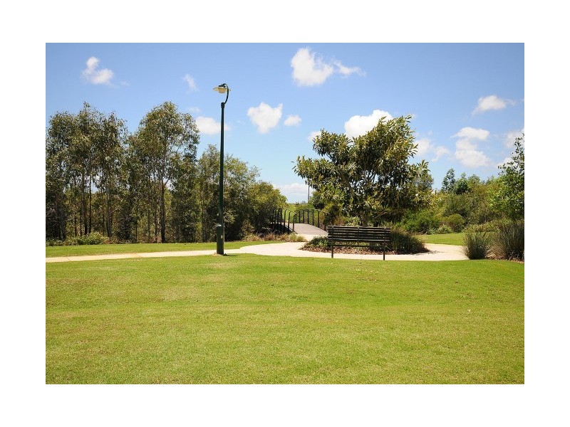 32 Parklands Boulevard, Wondunna QLD 4655