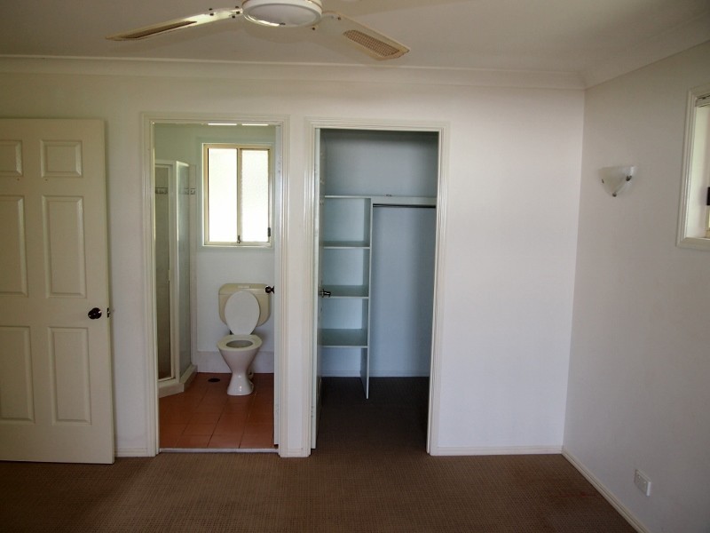 16 Queensbury Grove, Urraween QLD 4655