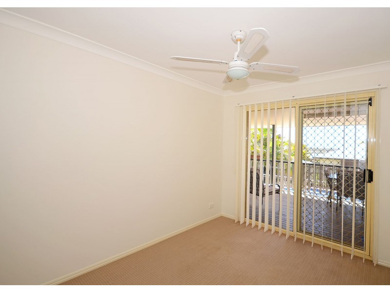 16 Queensbury Grove, Urraween QLD 4655