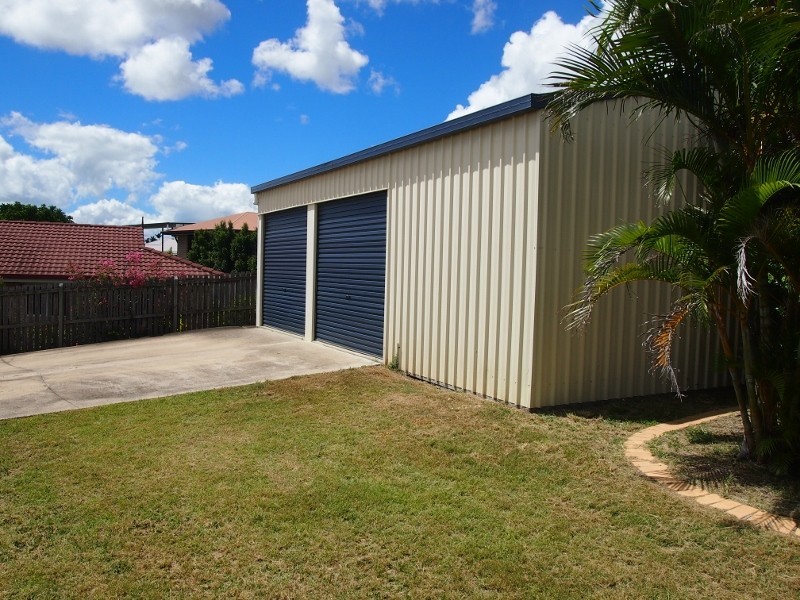 16 Queensbury Grove, Urraween QLD 4655