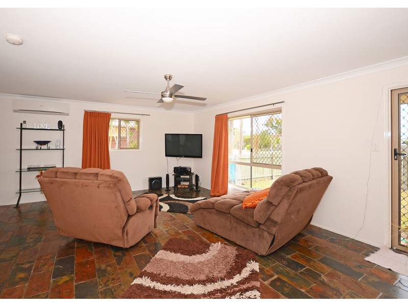 59 Banksia Street, Point Vernon QLD 4655