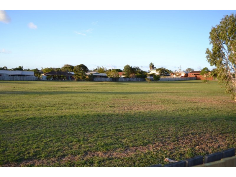 59 Banksia Street, Point Vernon QLD 4655
