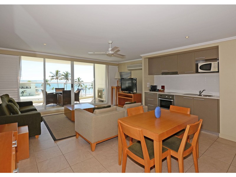 307/569 Charlton Esplanade, Urangan QLD 4655