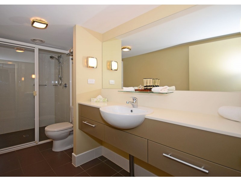 307/569 Charlton Esplanade, Urangan QLD 4655