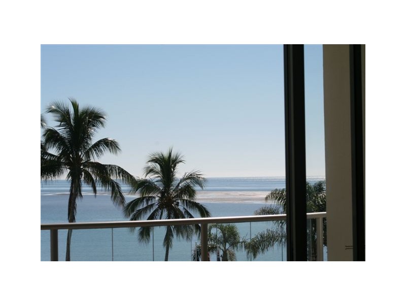 307/569 Charlton Esplanade, Urangan QLD 4655