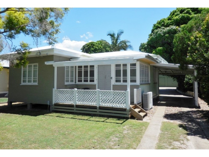 9 Pine Street, Torquay QLD 4655