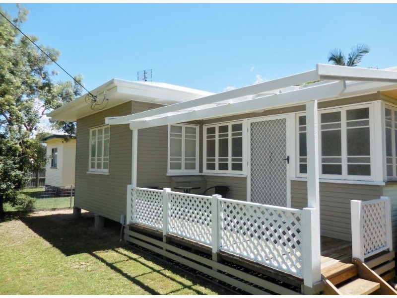 9 Pine Street, Torquay QLD 4655