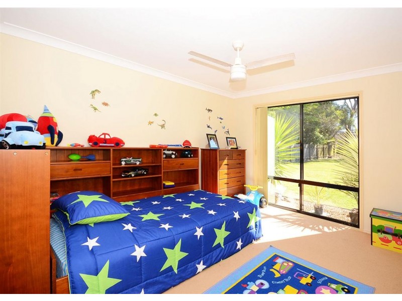 16 Merrilyn Court, Urangan QLD 4655